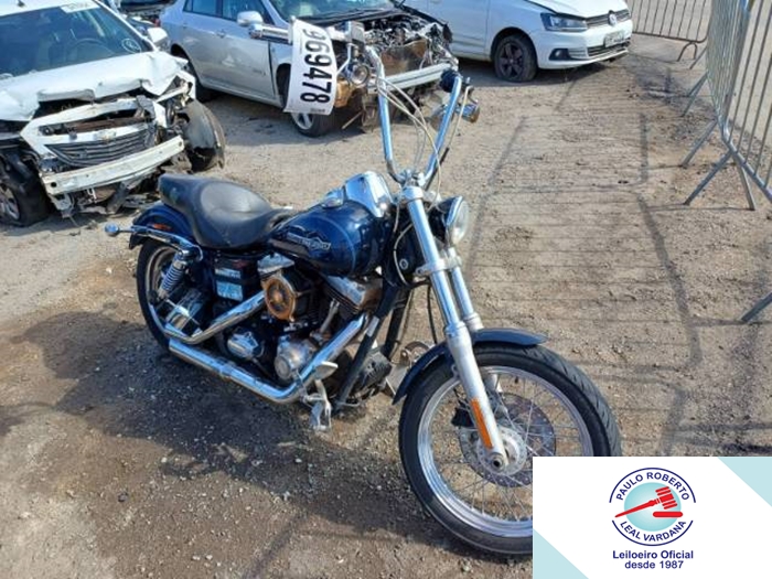 HARLEY-DAVIDSON Dyna FXDC - Super Glide Custom