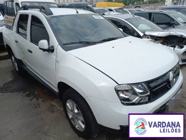 Duster Oroch Expression 1.6 16V SCe